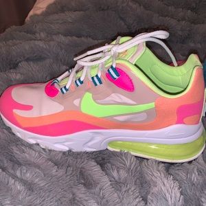 Nike 270 reacts, size US W 9